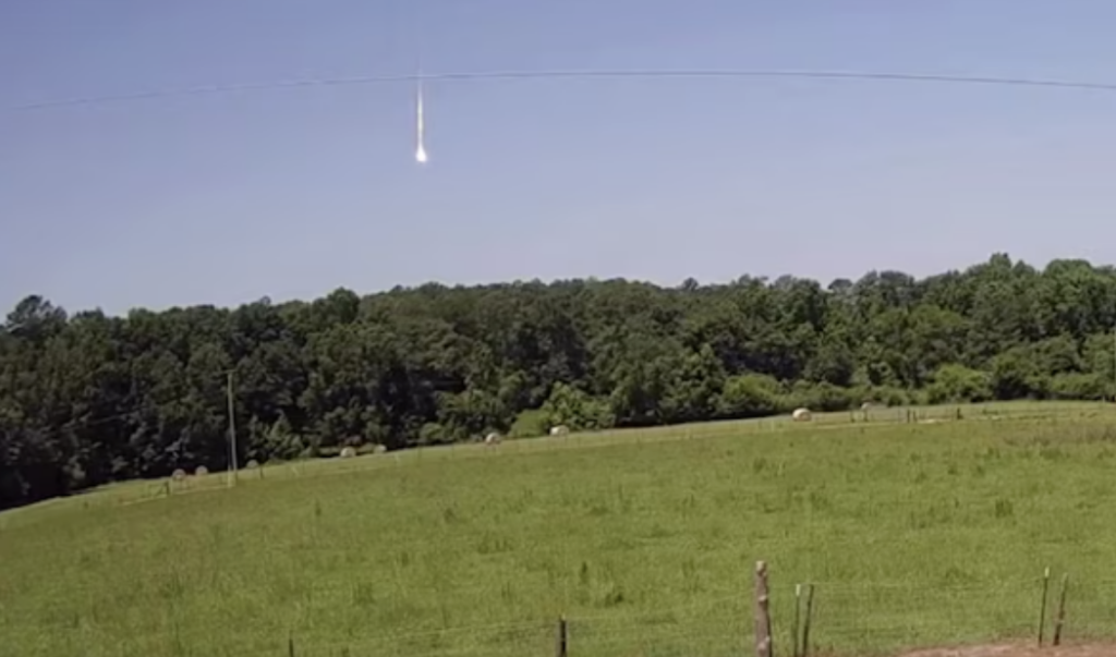 Video: Multiple states in the southeast of the United States were hit by a "fireball"! NASA confirmed: daytime meteor.